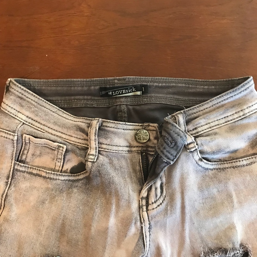 Size 1 - Picture 3 of 3